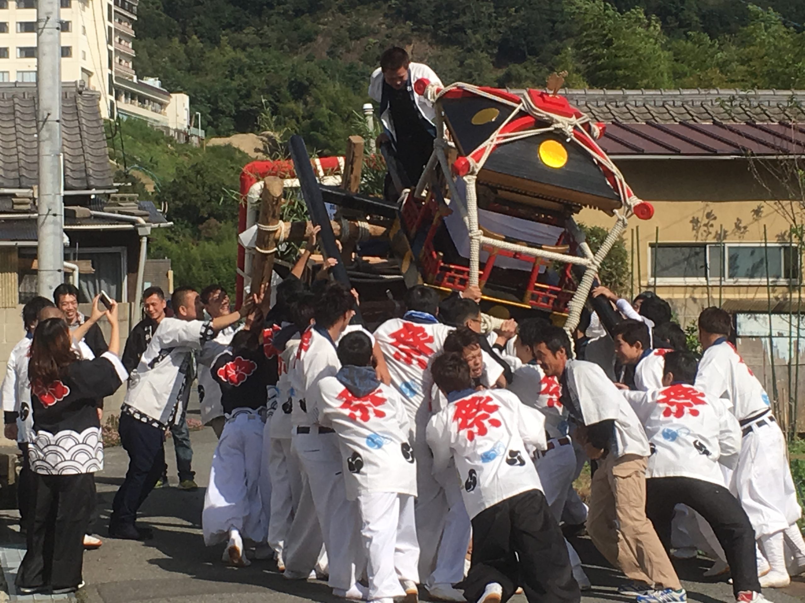 瀬戸内海を一望できる絶景スポットで岡山名物「千歳楽」のお祭りが開催！