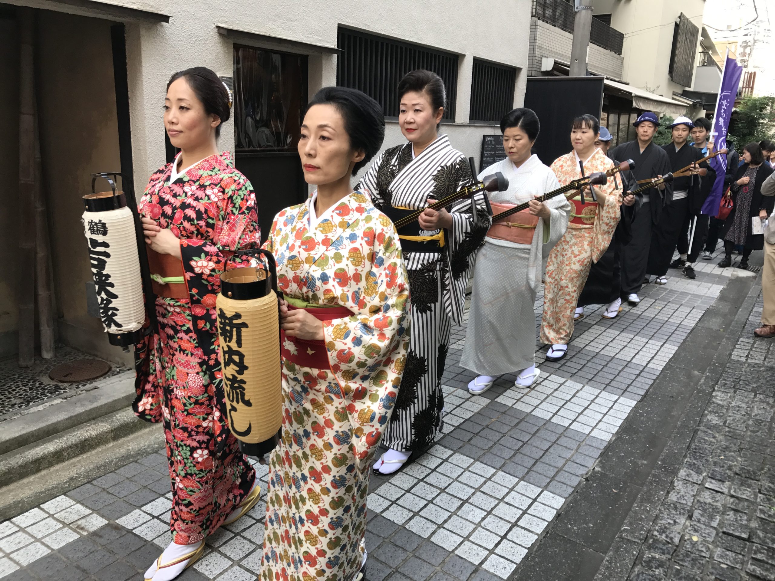 神楽坂まち舞台・大江戸めぐり！神社で、お座敷で、ストリートで！タイムスリップして江戸の粋を体験！