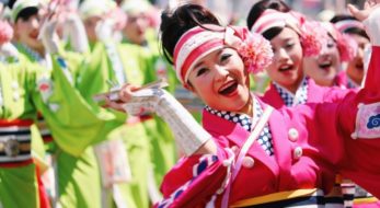 高知が沸騰する4日間！2023年「高知よさこい祭り」は8月9日から！暑い夏を熱く彩る「踊りの祭典」