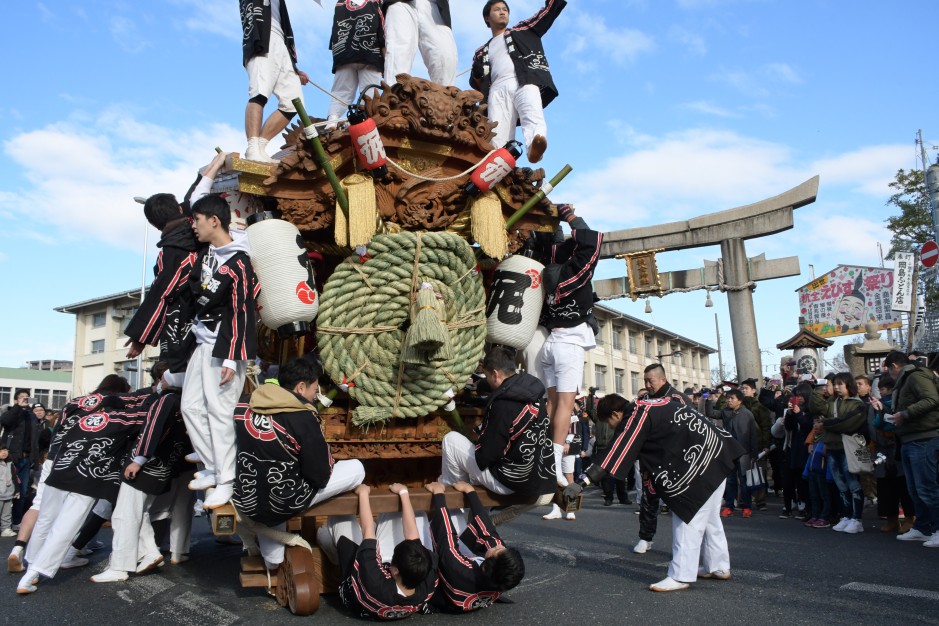 新年から熱い！大阪・杭全神社のだんじり注連縄上げ【写真レポート】