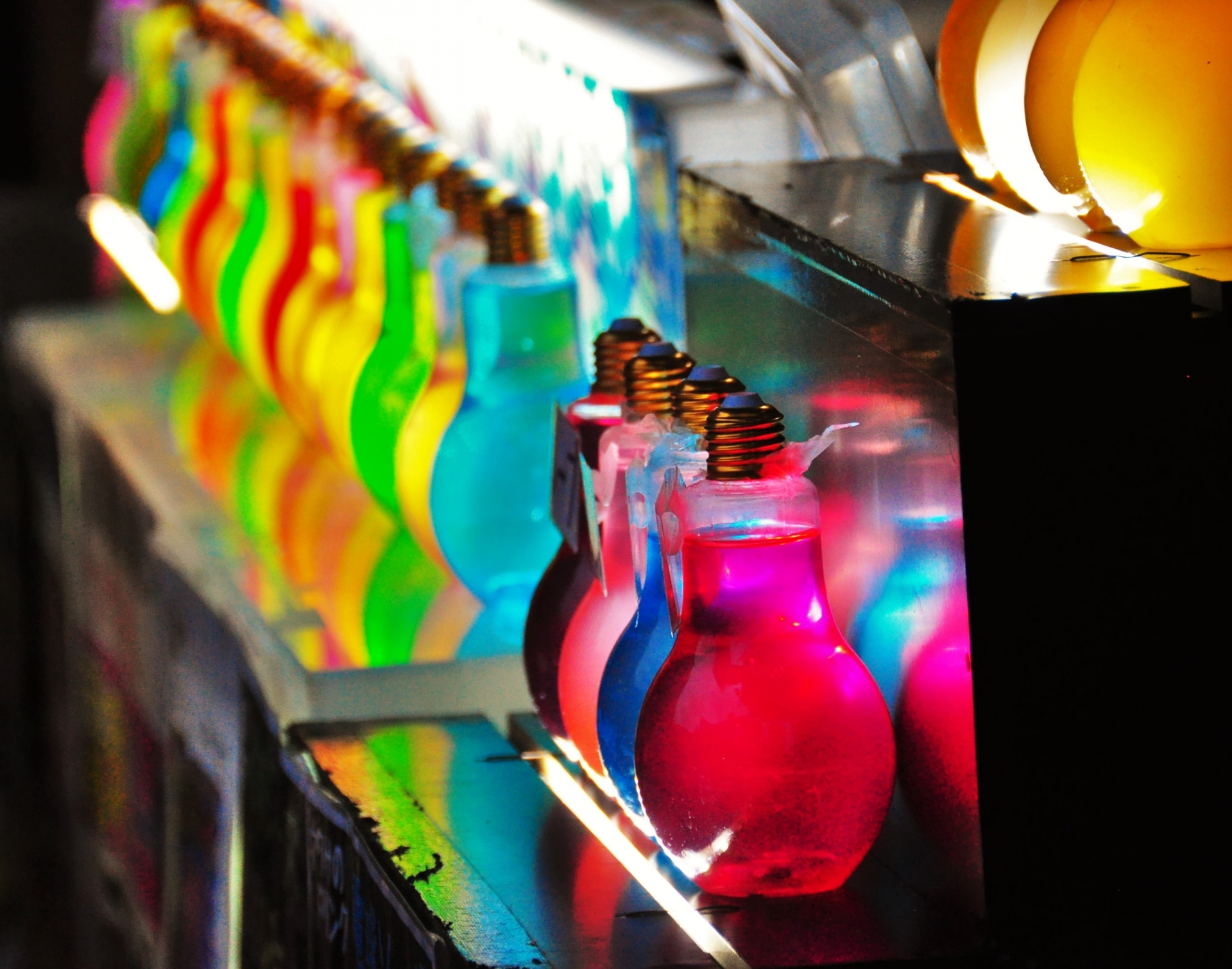 SNS映えを狙おう！「電球ソーダ」の入手法や作り方を紹介！