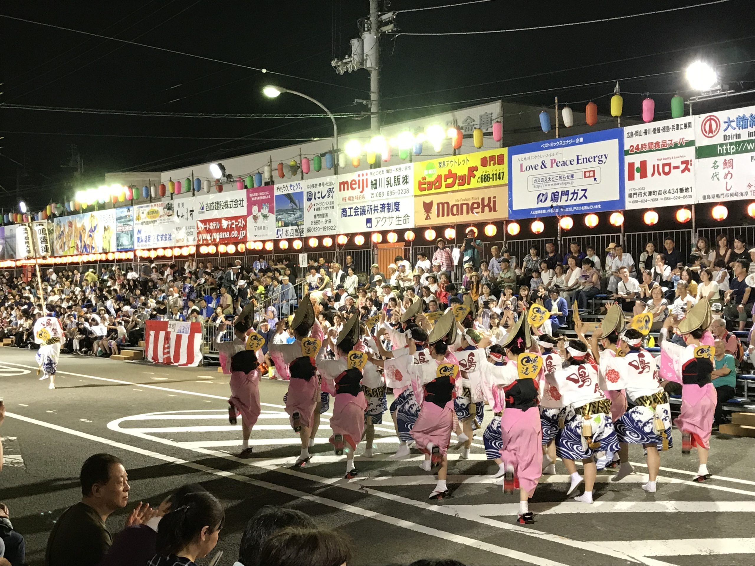 鳴門市阿波おどりで踊らにゃソンソン！待ちきれない阿波おどりファン集合～！！