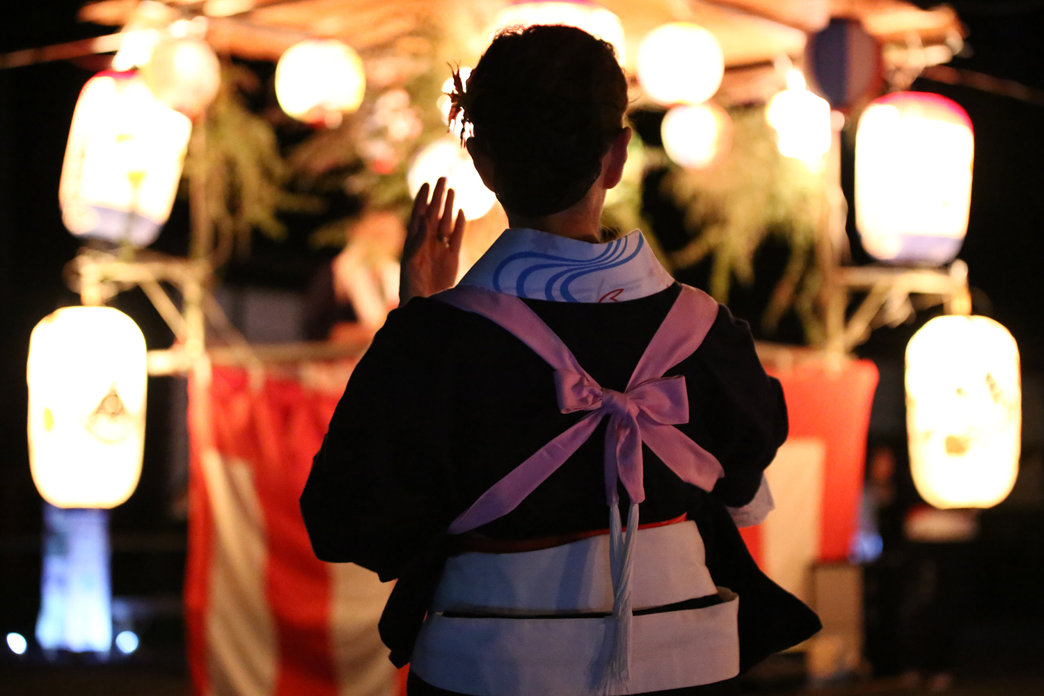 京都【上賀茂紅葉音頭大踊り】御所での踊りがルーツ！?