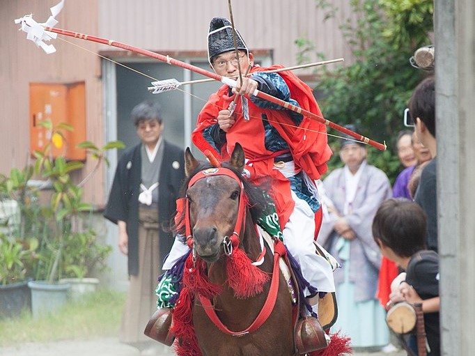 小室浅間神社流鏑馬祭りは、的に当たらない？〇〇が行われるユニークな神事をご紹介！