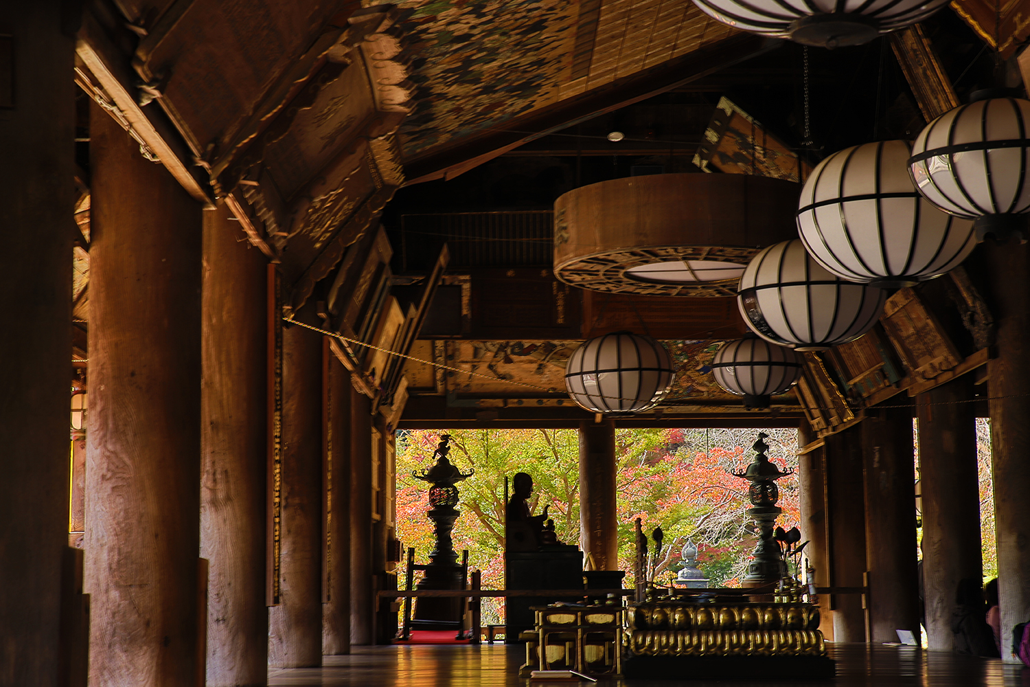 奈良【長谷寺もみじまつり】観音さまのお御足に触れよう！