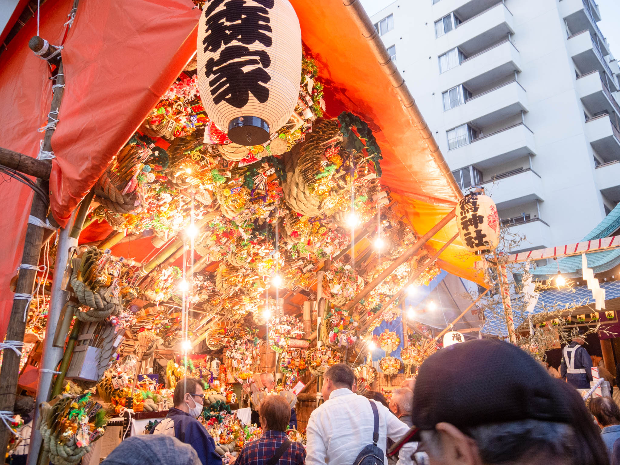 【大森鷲神社】正月をお迎えする事始め　酉の市で開運招福・商売繁盛！