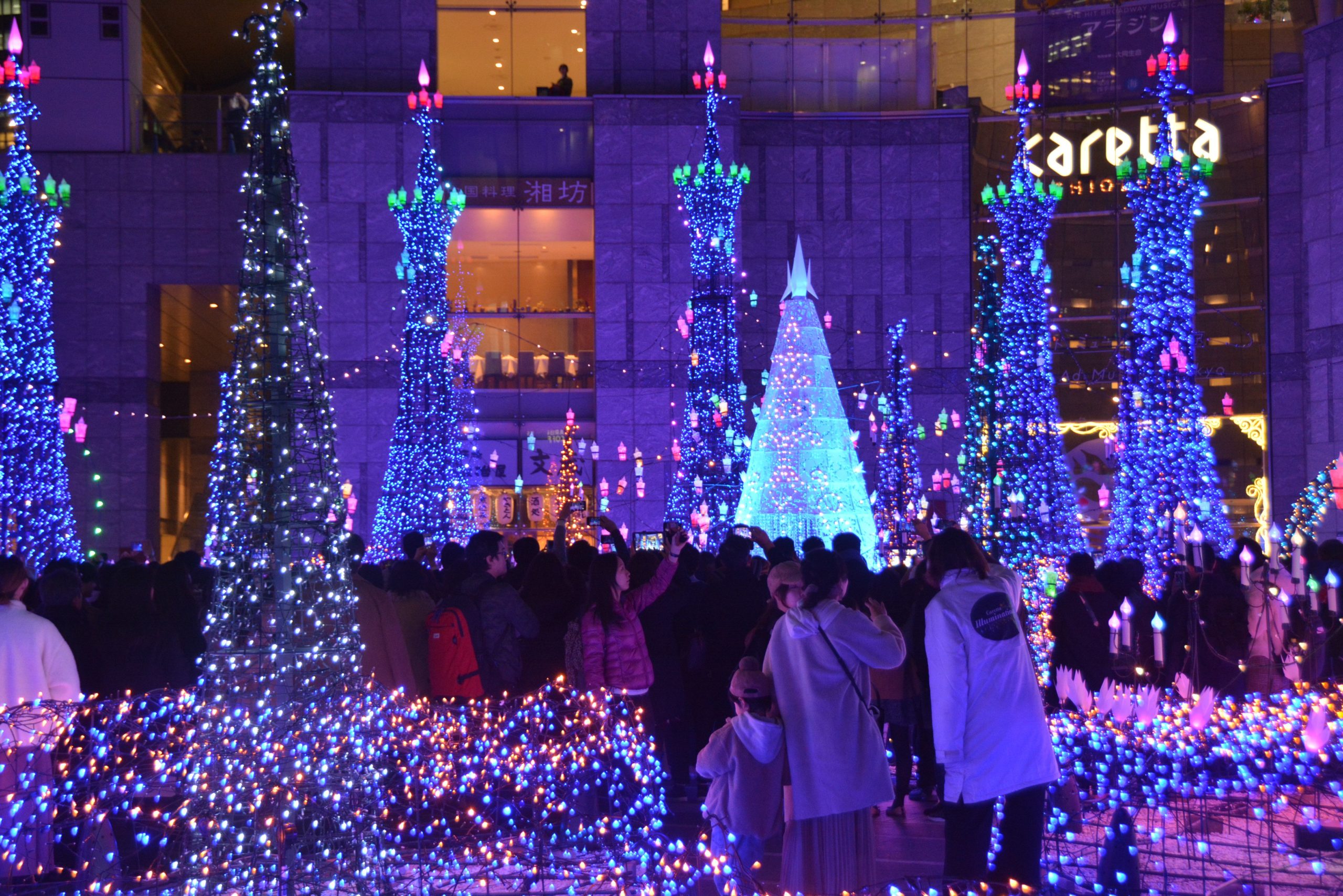 「カレッタ・イルミネーション・アラビアンナイト」カレッタ汐留に広がる魅惑のディズニーの世界