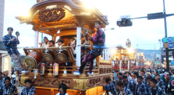 富士宮まつりと言えば、けんか囃子と競り合い！山車・屋台が接近して魅せ合う様子に興奮