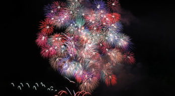 若草山焼き「奈良礼賛大花火」幽霊も喜ぶ花火？！