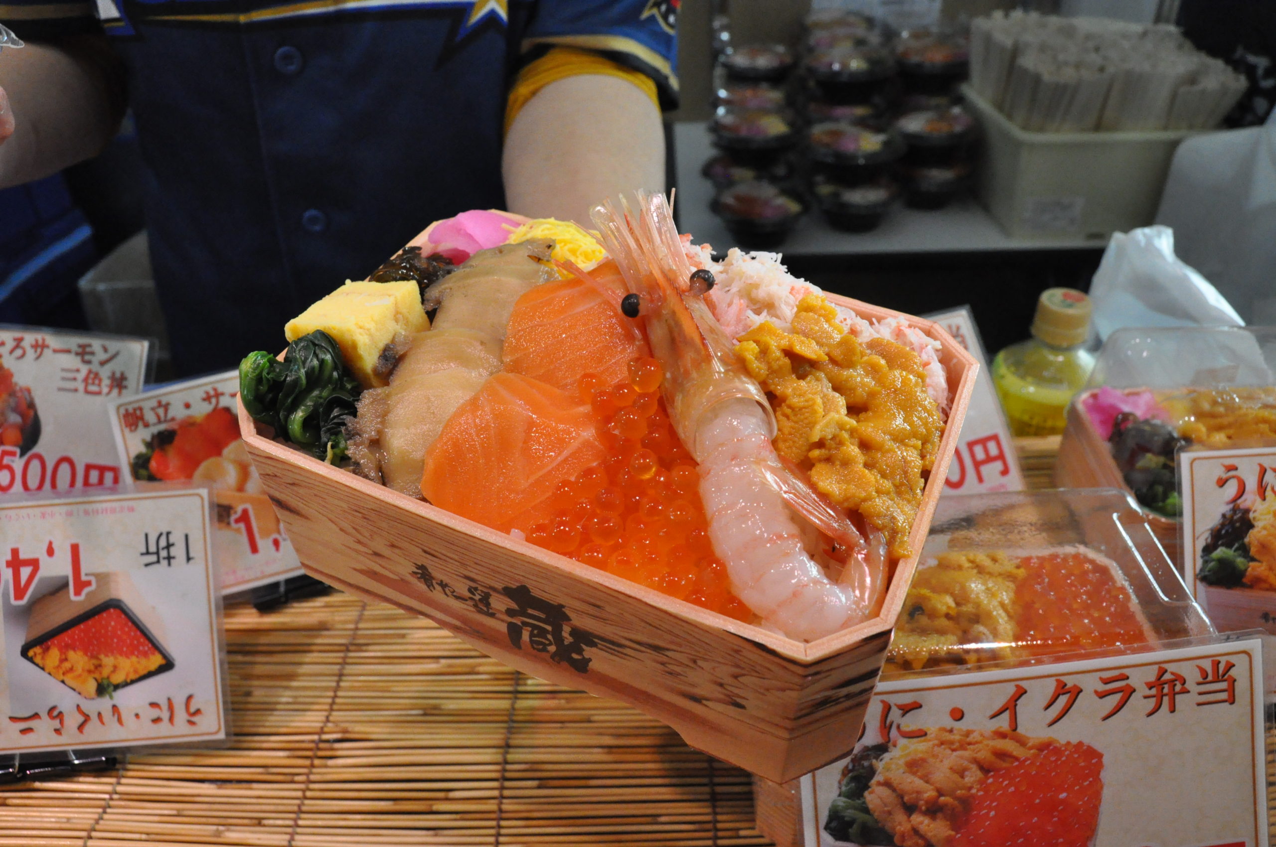 ふるさと祭り東京のグルメ完全攻略！どんぶり・お弁当編