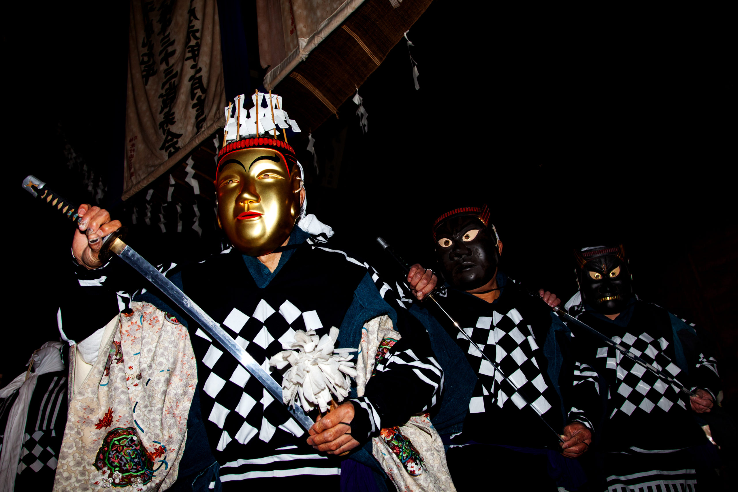 大日堂舞楽。秋田県鹿角市に伝わる1300年の歴史を超える舞。