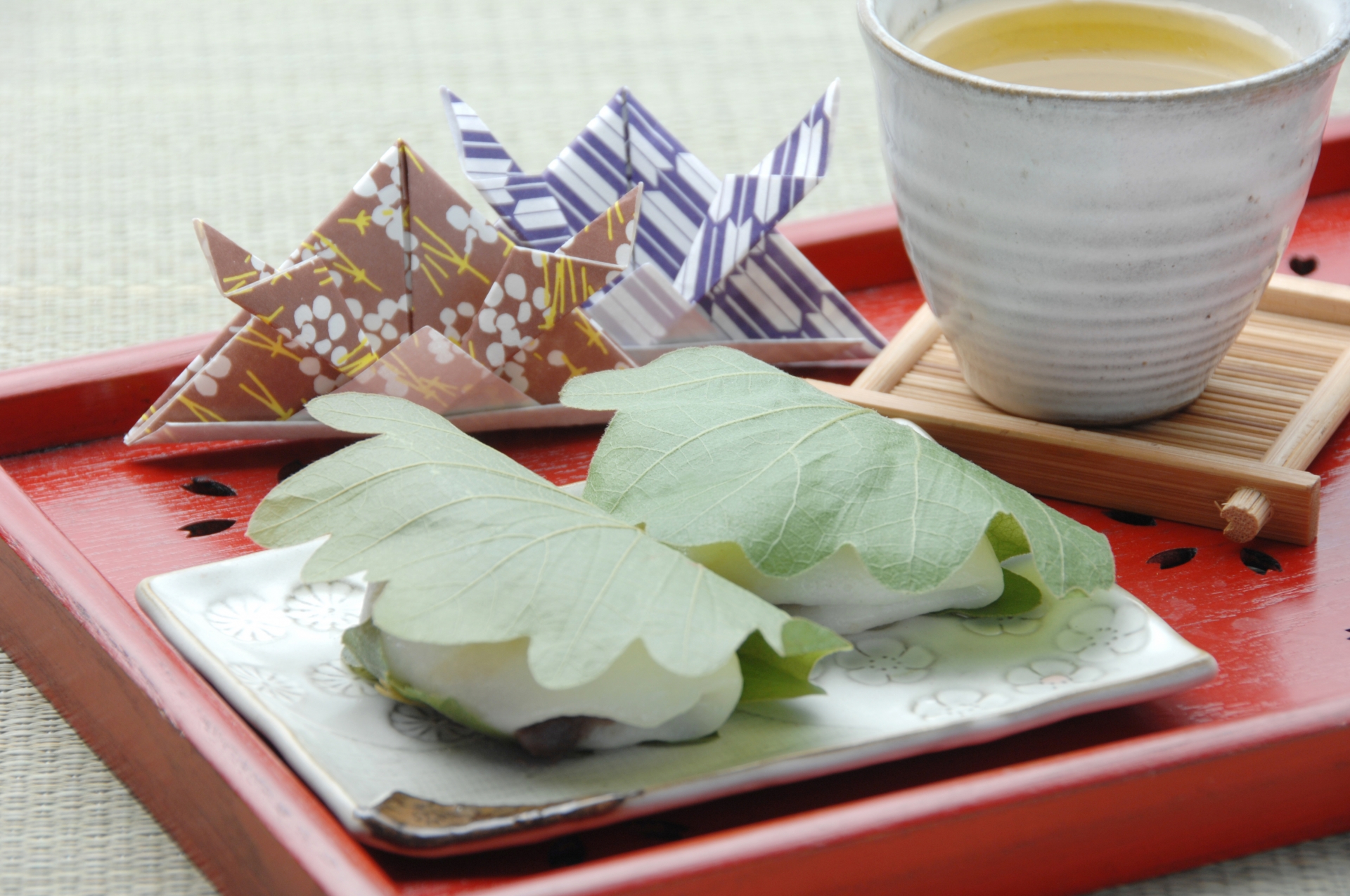こどもの日に柏餅を食べる理由とは？柏餅が美味しい和菓子屋や柏餅の作り方も紹介！