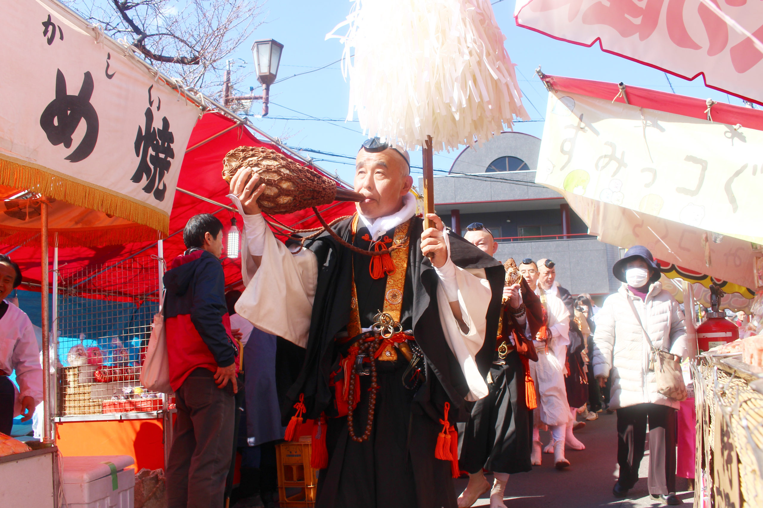 厄除地蔵尊大祭は2月に行われる甲府三大祭りの1つ。お地蔵さんが24時間だけ願いを聞く！？