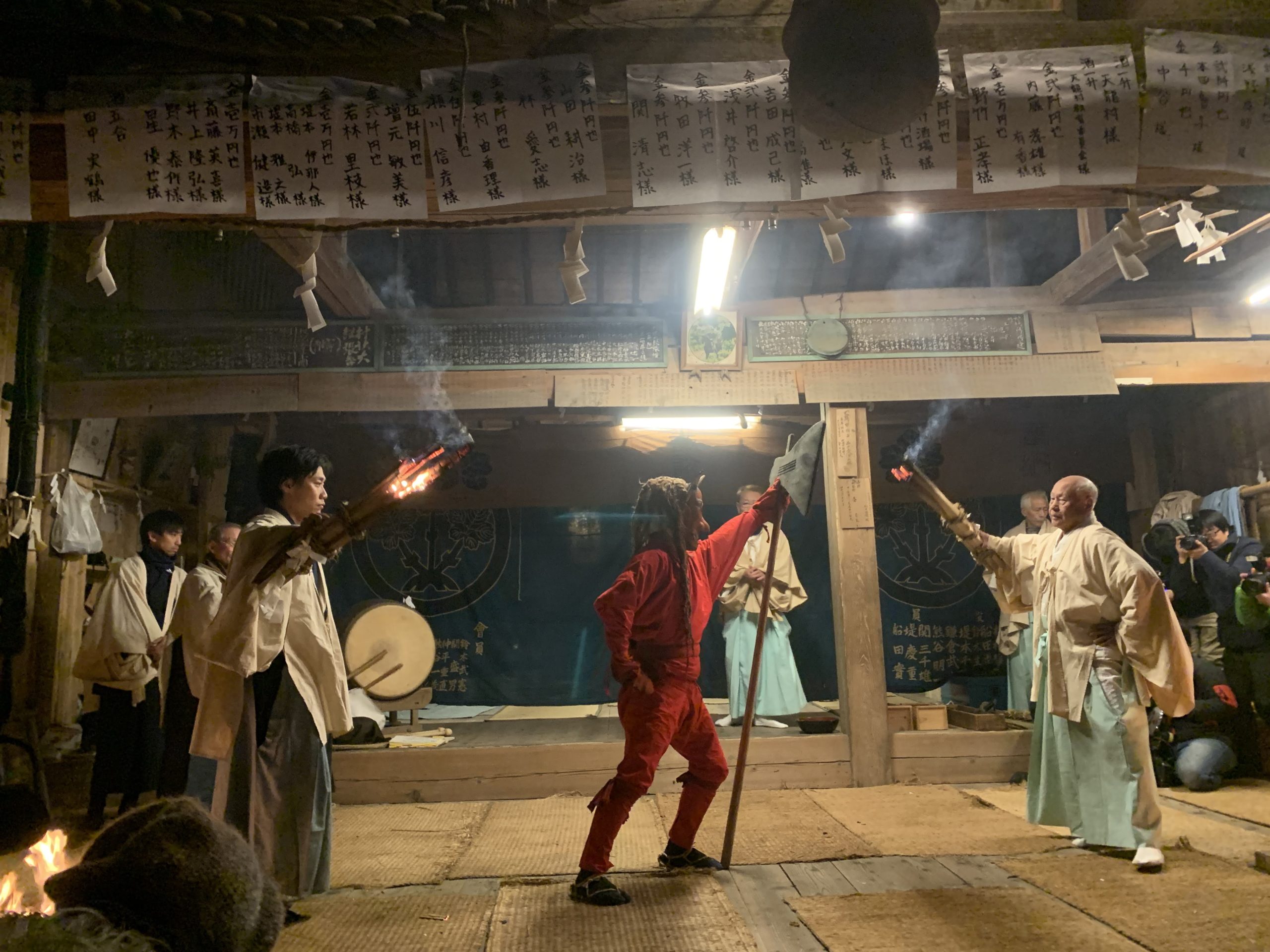 オンライン飲み会に最適なお祭りの背景画像７選【奇祭編】