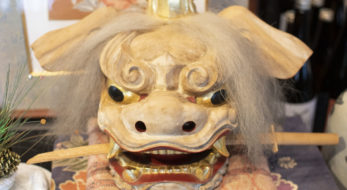 こんなところにも獅子舞！？酒屋・交番・消防署など、山中温泉街にて