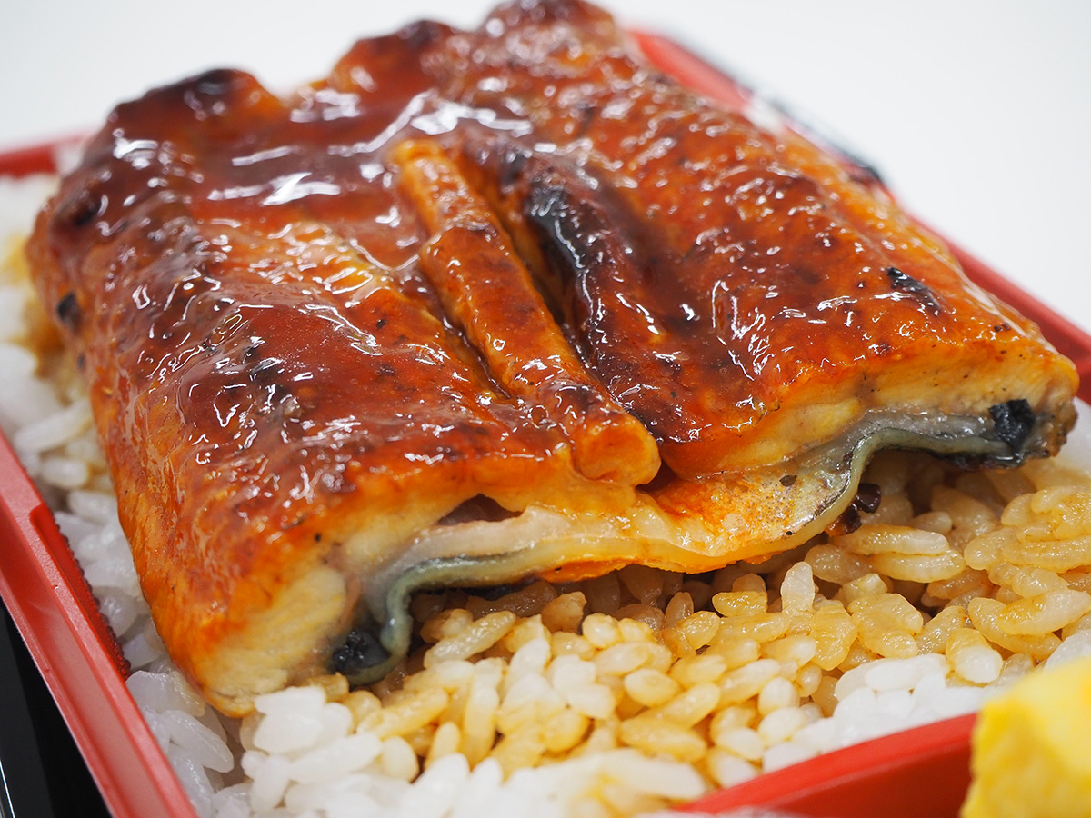 はま寿司のうな重は厚みがスゴイ！回転寿司のうなぎを食べよう