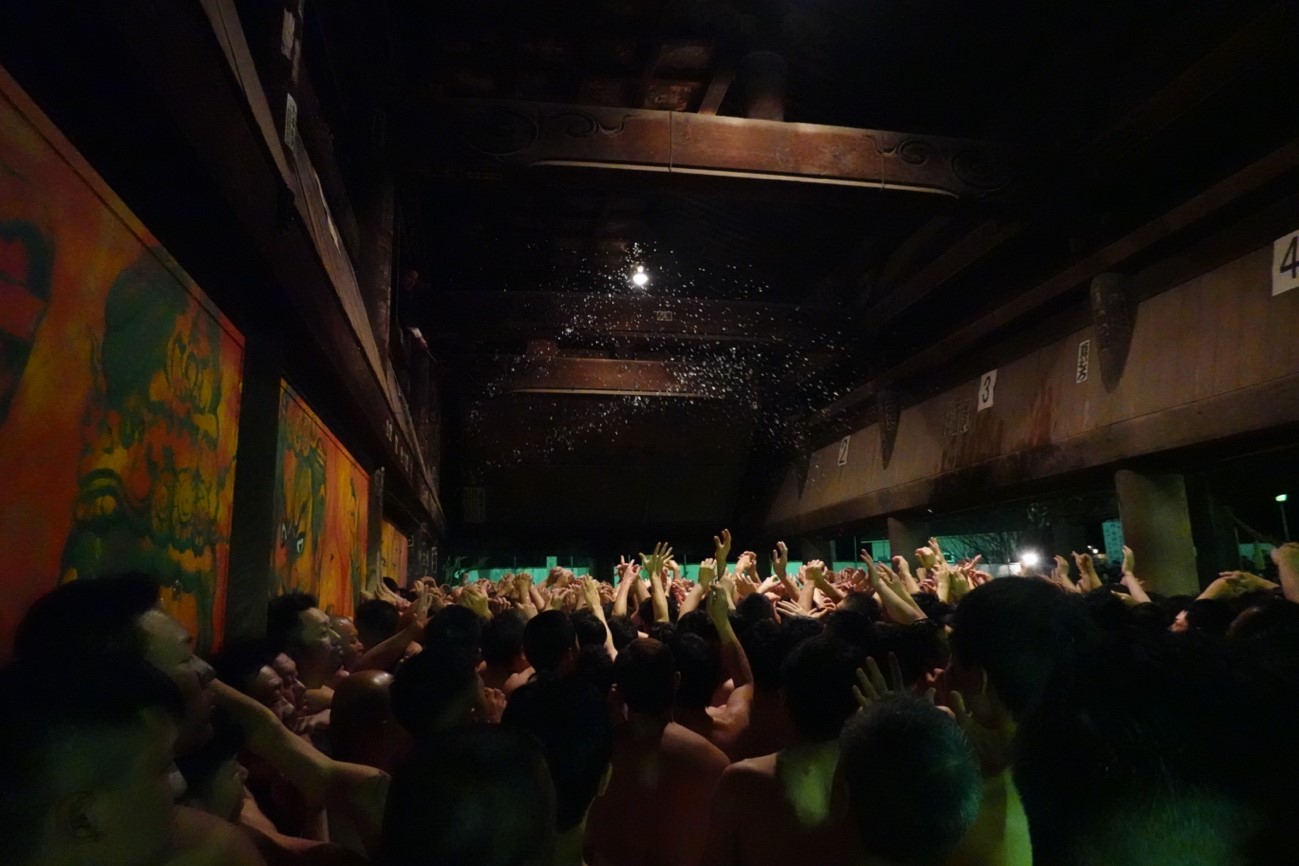 「西大寺会陽」裸男1万人の果てなき熱量｜観光経済新聞