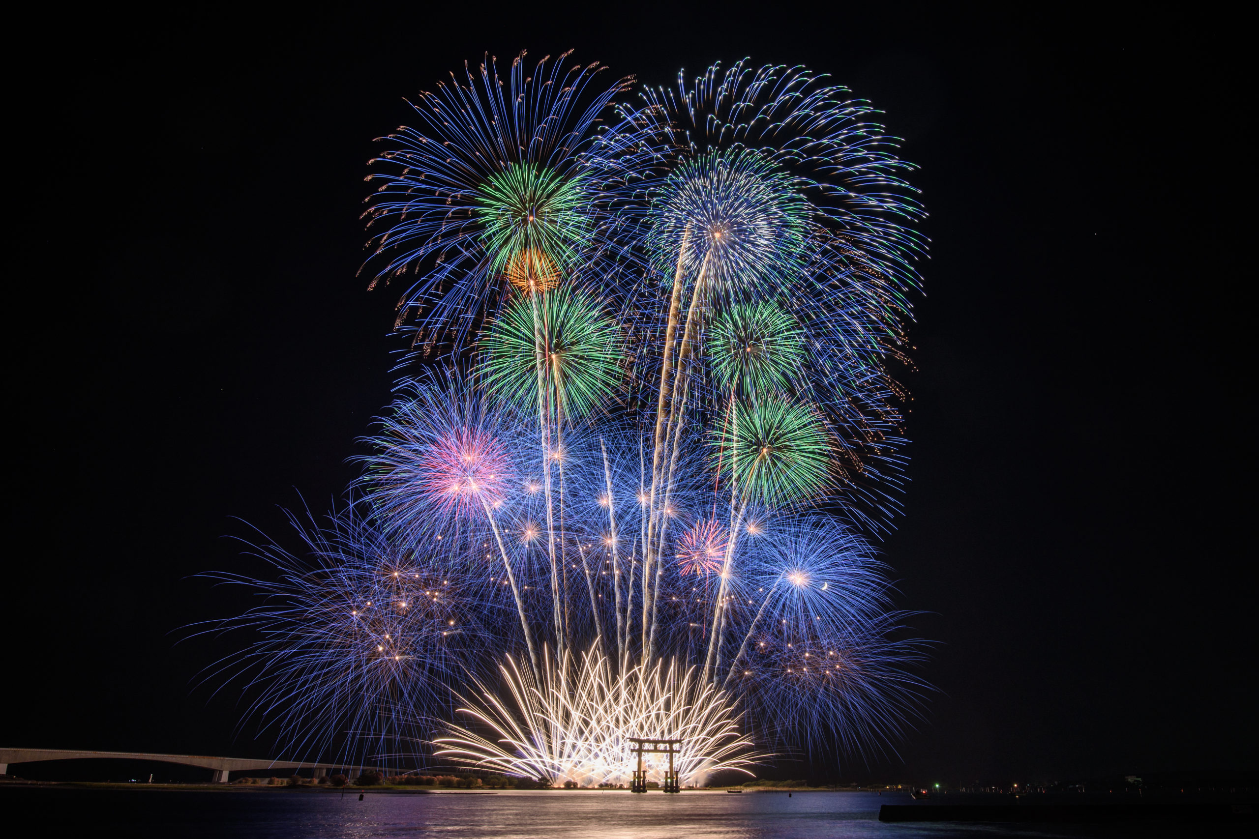 みんなの花火。24時間テレビで放送された、台場小学校と日本花火推進協力会が作り上げた花火の一部始終を紹介！