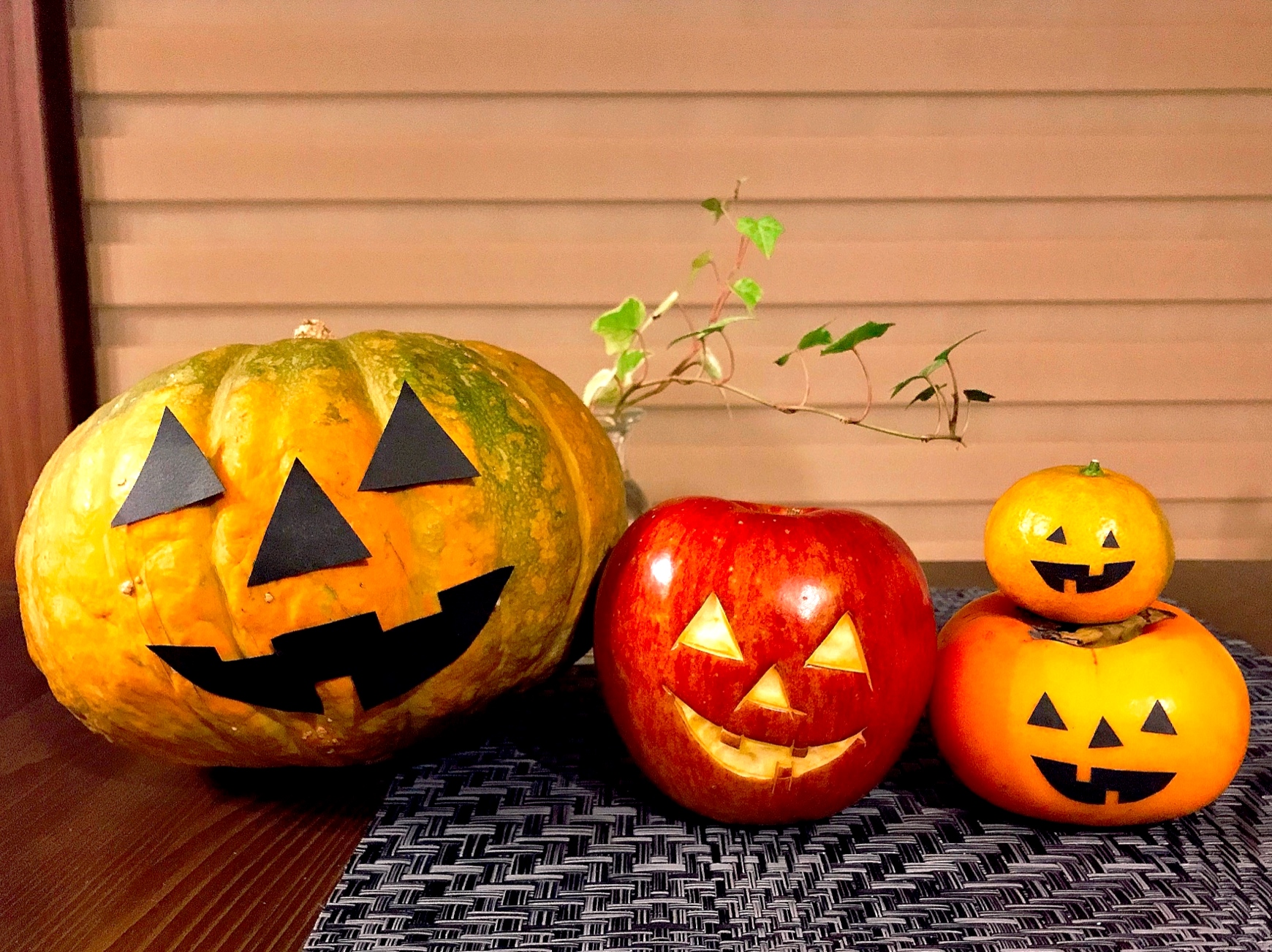 オンラインでハロウィンを楽しむ方法をご紹介！おすすめzoom背景も！