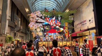 【盛岡八幡宮疫病収束祈願山車】11月、ついに盛岡山車が街を練り歩く