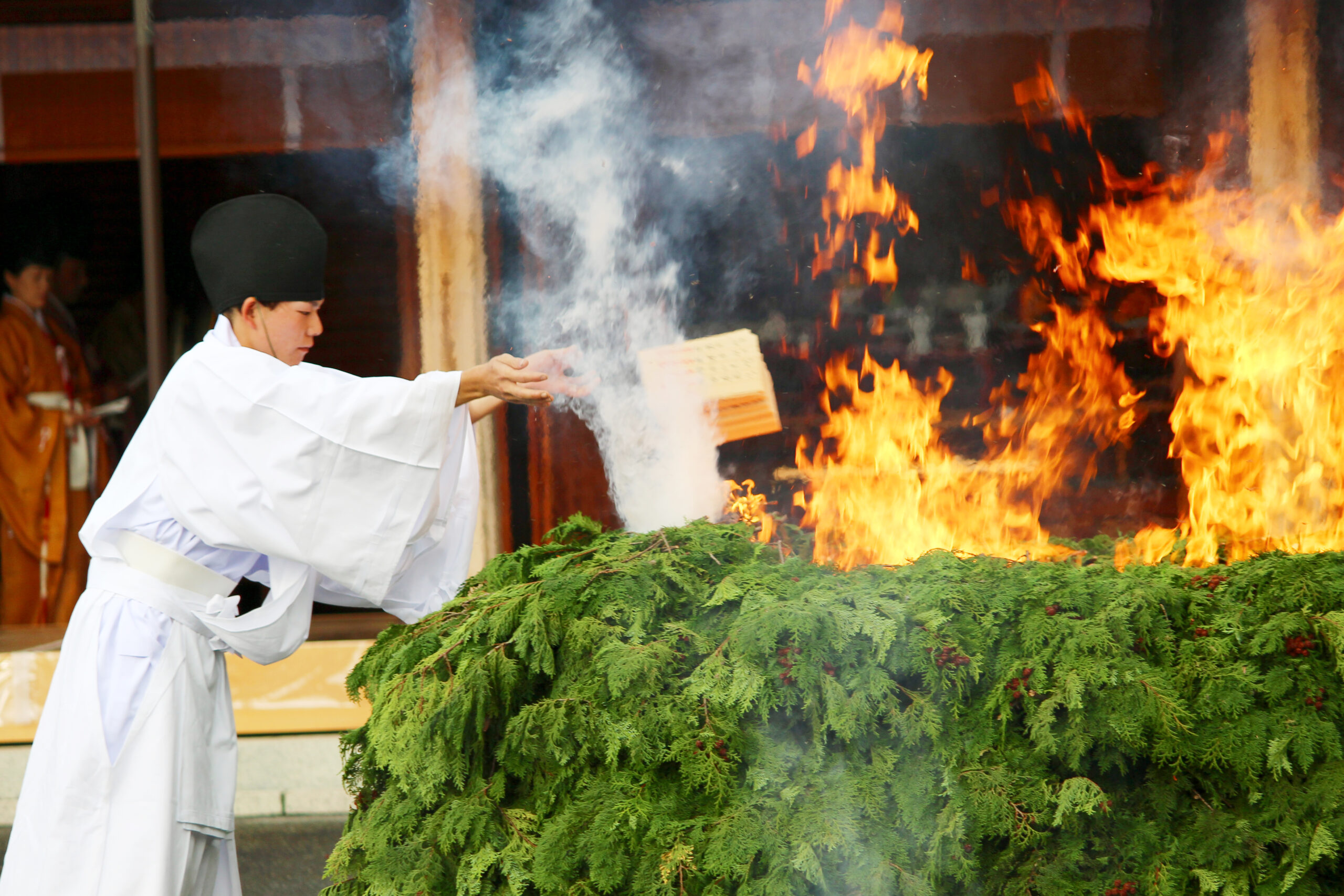 城南宮火焚祭、現地速報レポート！火の力で無病息災を祈る