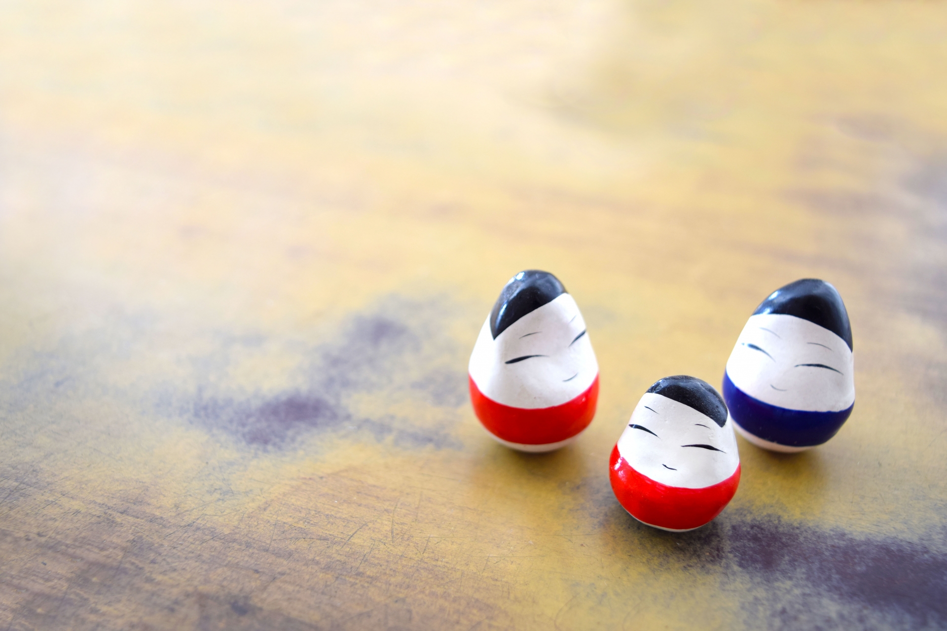 起き上がり小法師とは？だるまとの共通点や接点を紹介