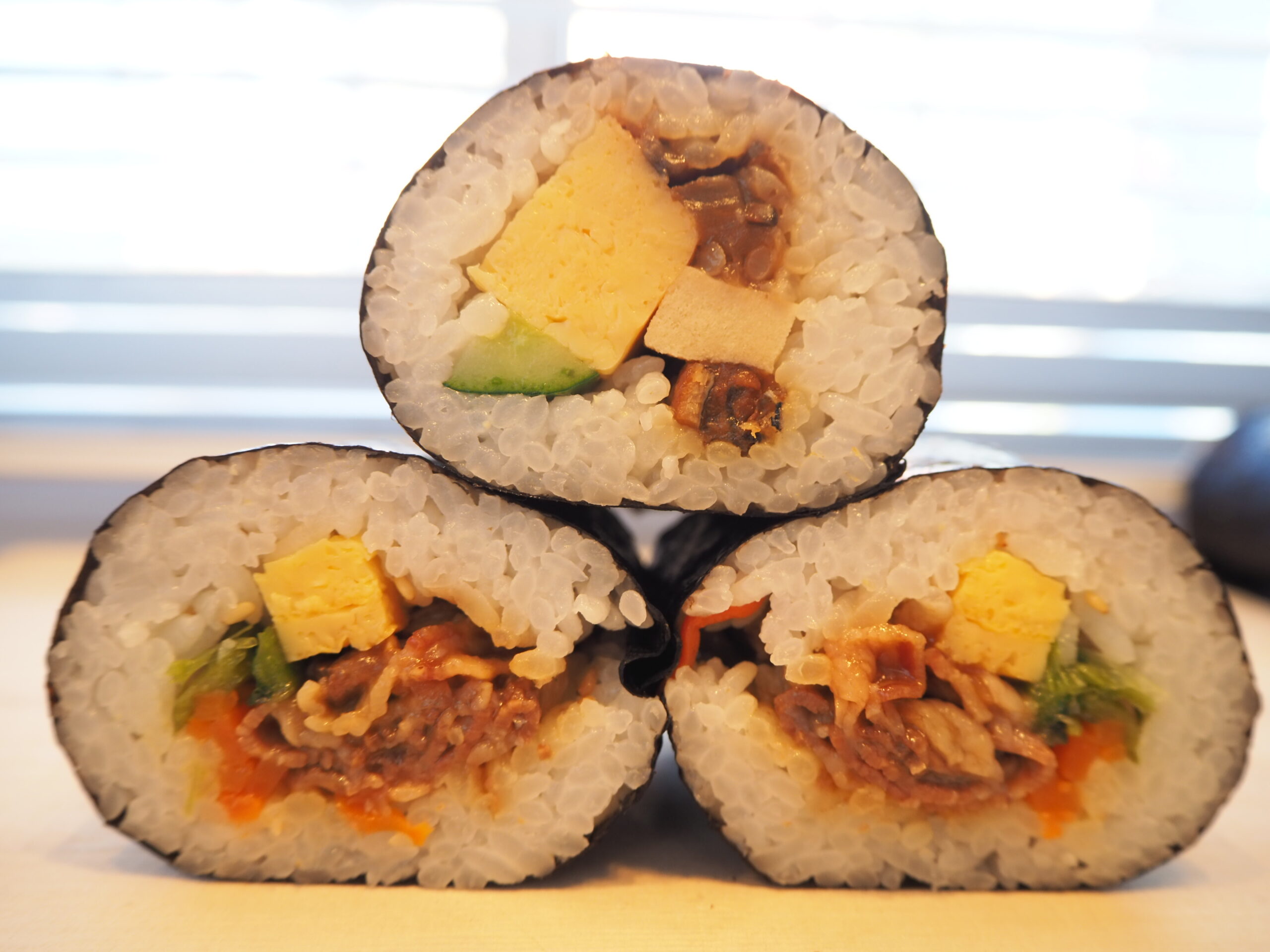 ローソンの恵方巻　2021年は「なだ万」監修も登場！厄除祈祷の海苔とは？