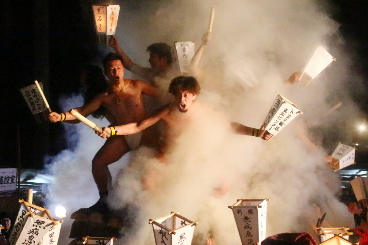 黒石寺蘇民祭を体感せよ！奇祭の中の奇祭を、極寒の1月に夜通しレポート！