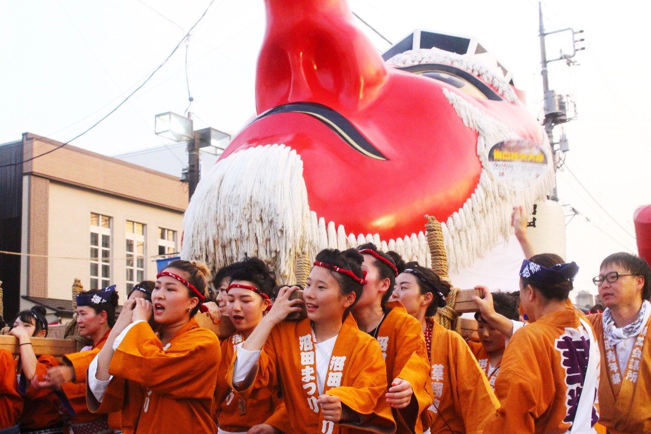 「沼田まつり」女性にだけ担げる天狗みこし｜観光経済新聞