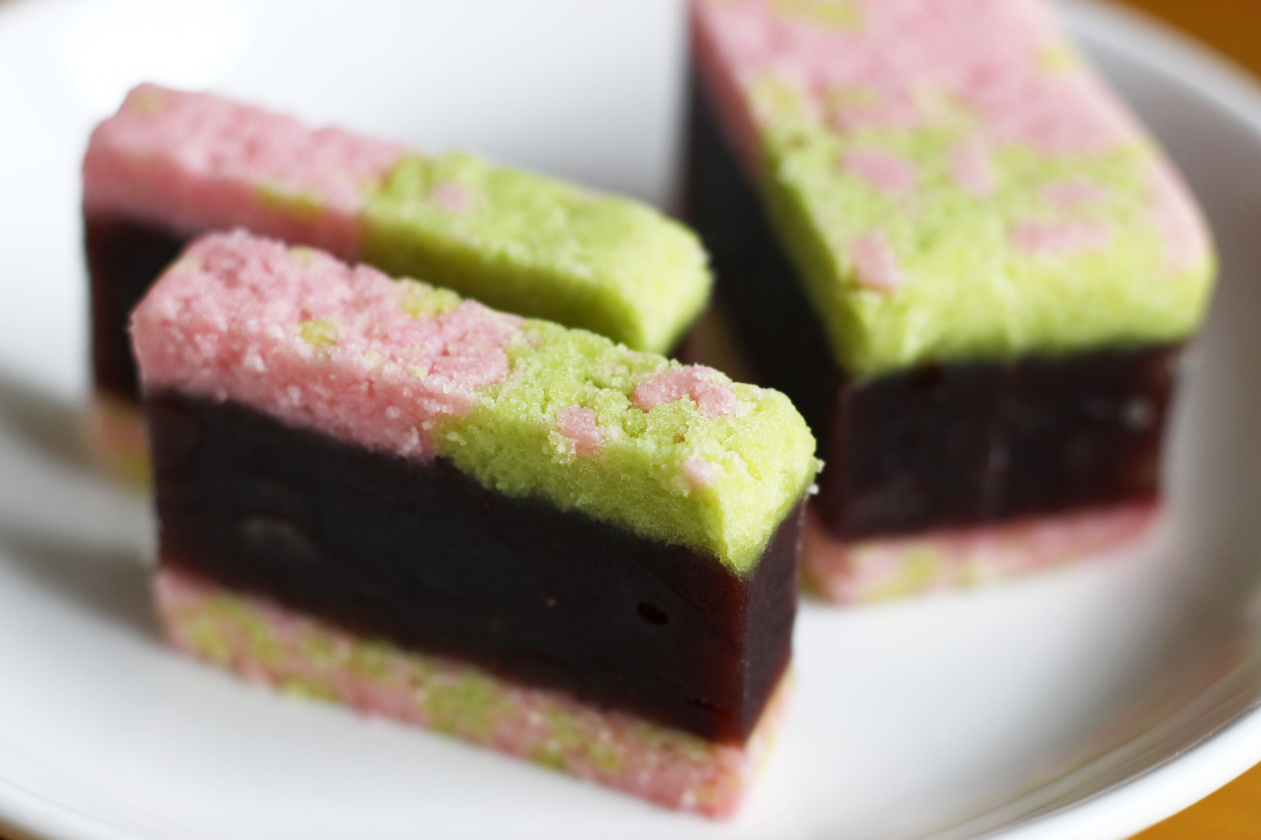 両口屋是清の春のお菓子は色とりどりでかわいらしい！あんこ好き必見棹菓子