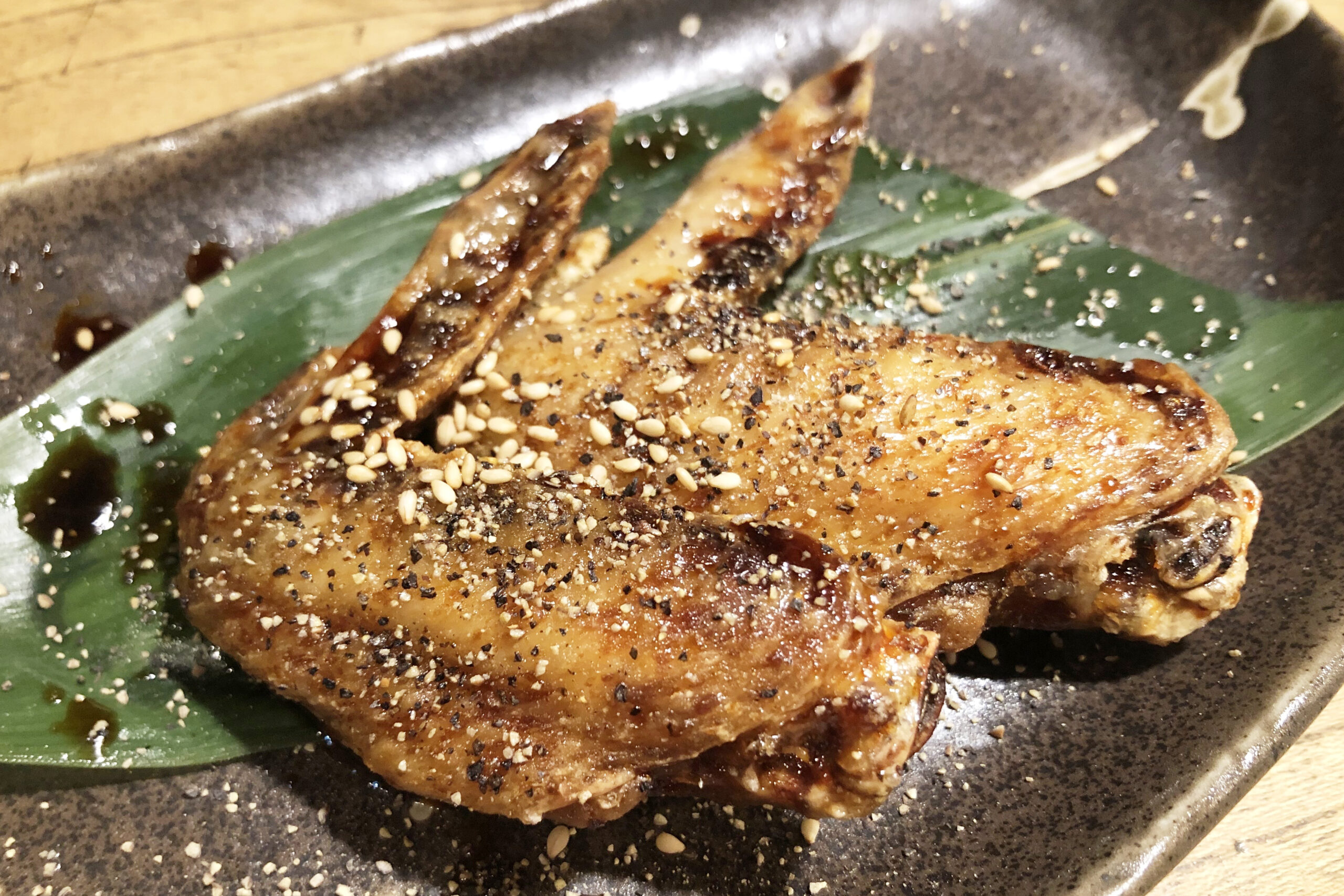 愛知県名物の「手羽先」がお手軽なお土産に！世界の山ちゃん監修のおつまみ