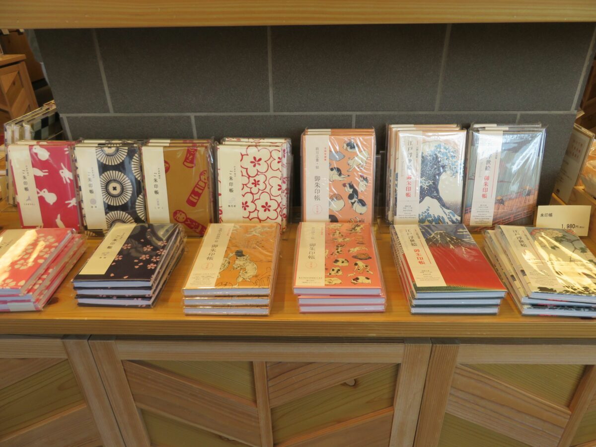 東京・神田明神のオリジナルご朱印帳とは？デザインと材質は？