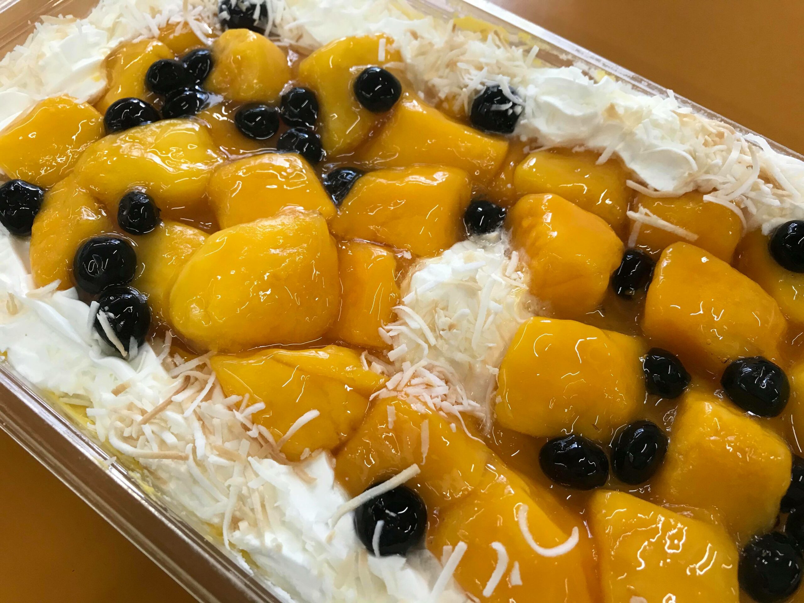 コストコ新商品のマンゴームーススコップケーキを実食！この重量でこの価格？