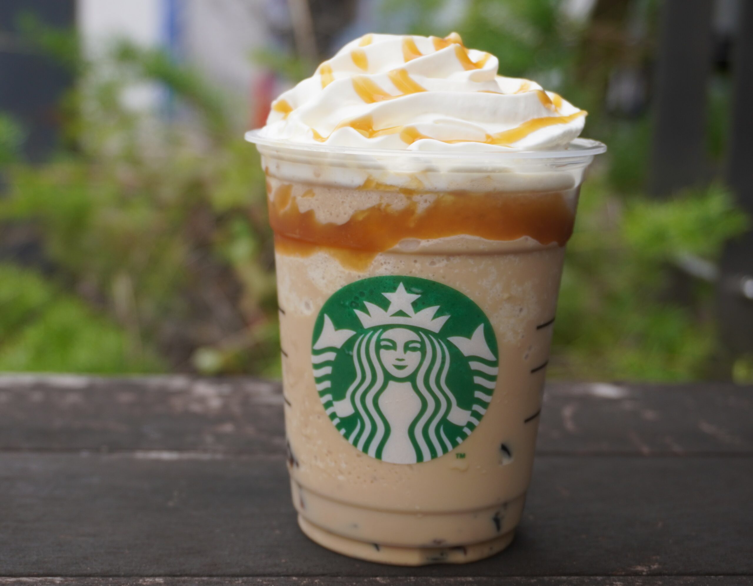 本日発売！スタバのご当地限定フラペチーノを実食！東京はコーヒーと〇〇で大人味！？