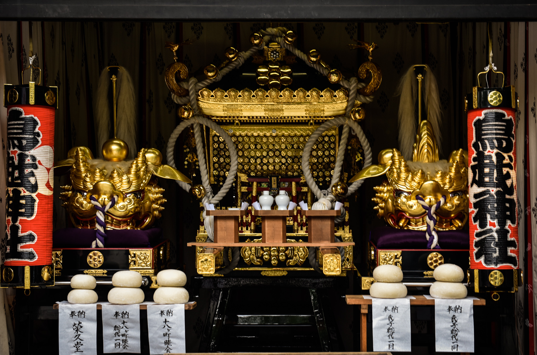 鳥越祭の千貫神輿！実は都内最大級？獅子との関わりも？歴史ある御神輿を拝観する