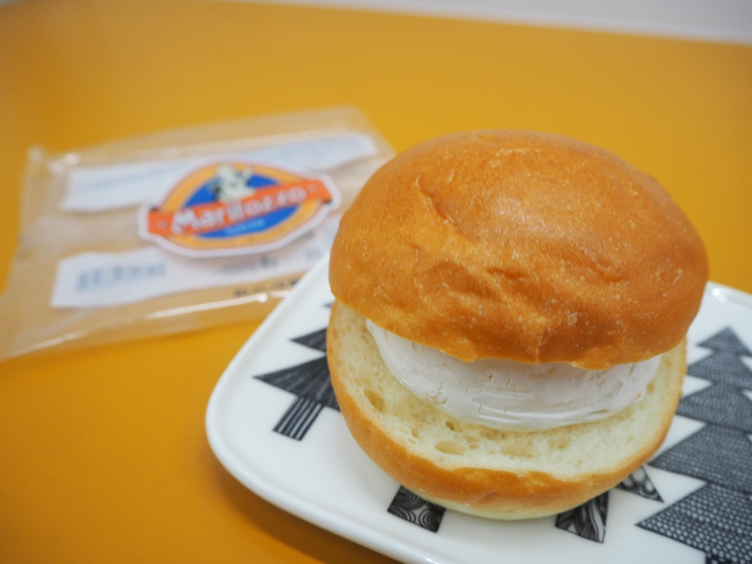 大人気！再入荷を待ってでも食べたい「カルディ」のマリトッツォ〈実食レポ〉