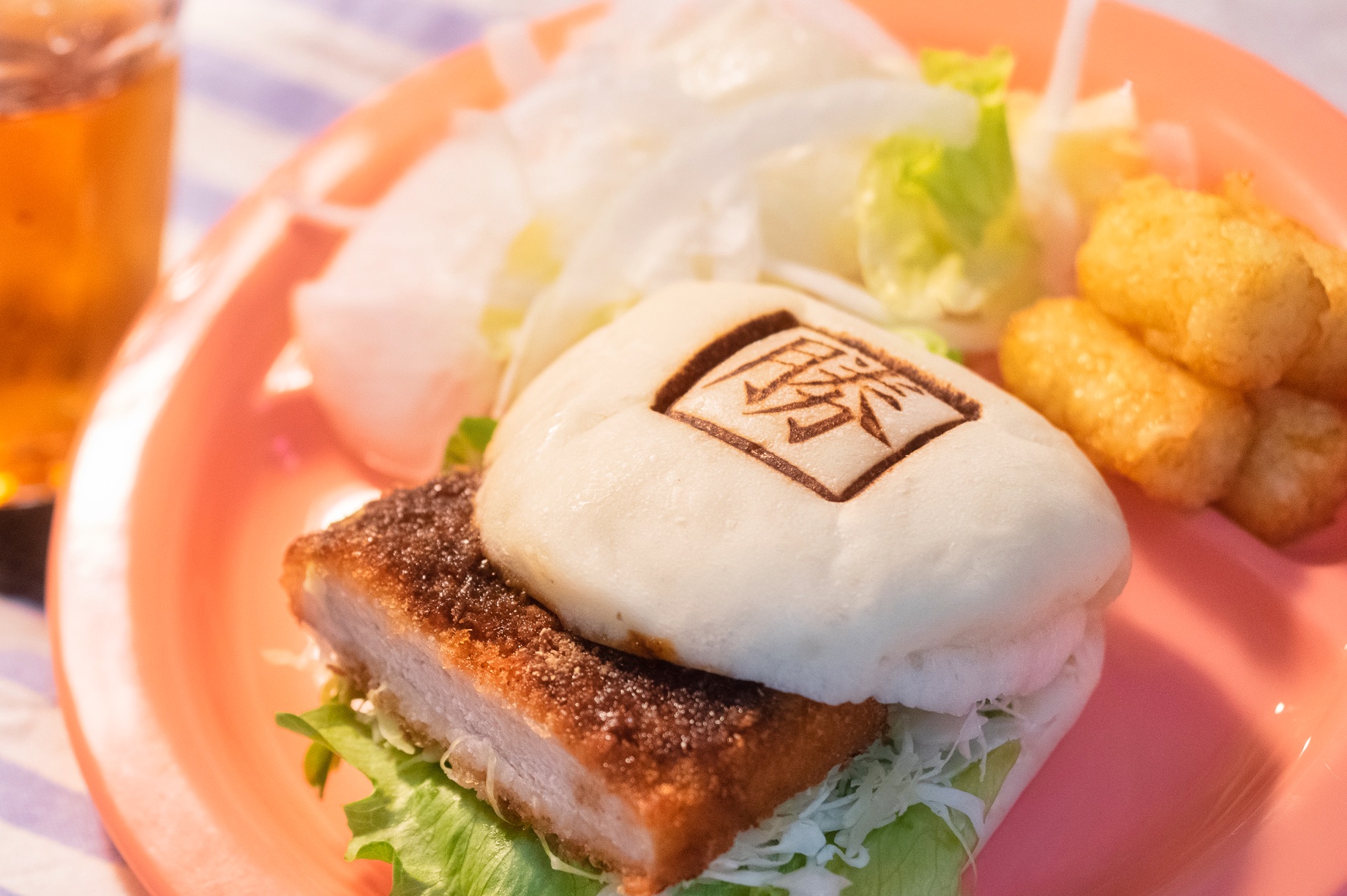 洗足池でしか食べられない「勝海舟」をイメージした「勝バーガー」って？実食レポ！