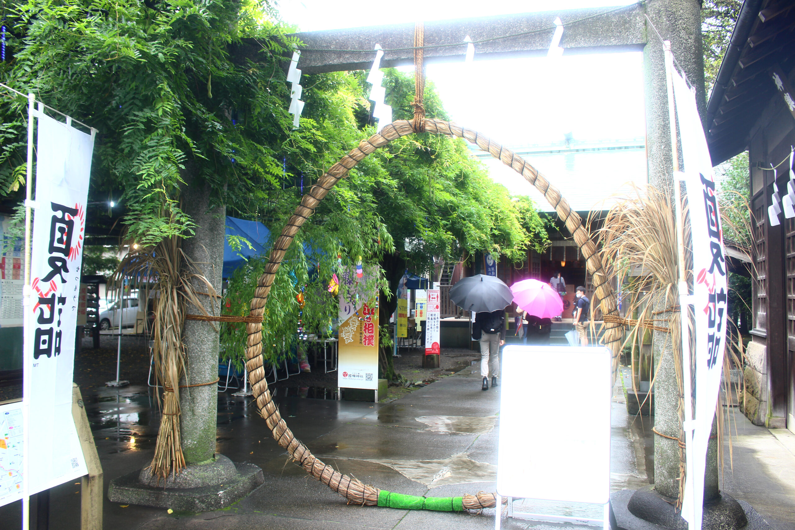 国領夏まつり（第1回）開催中！茅の輪くぐり、七夕飾り、ライトアップ実施