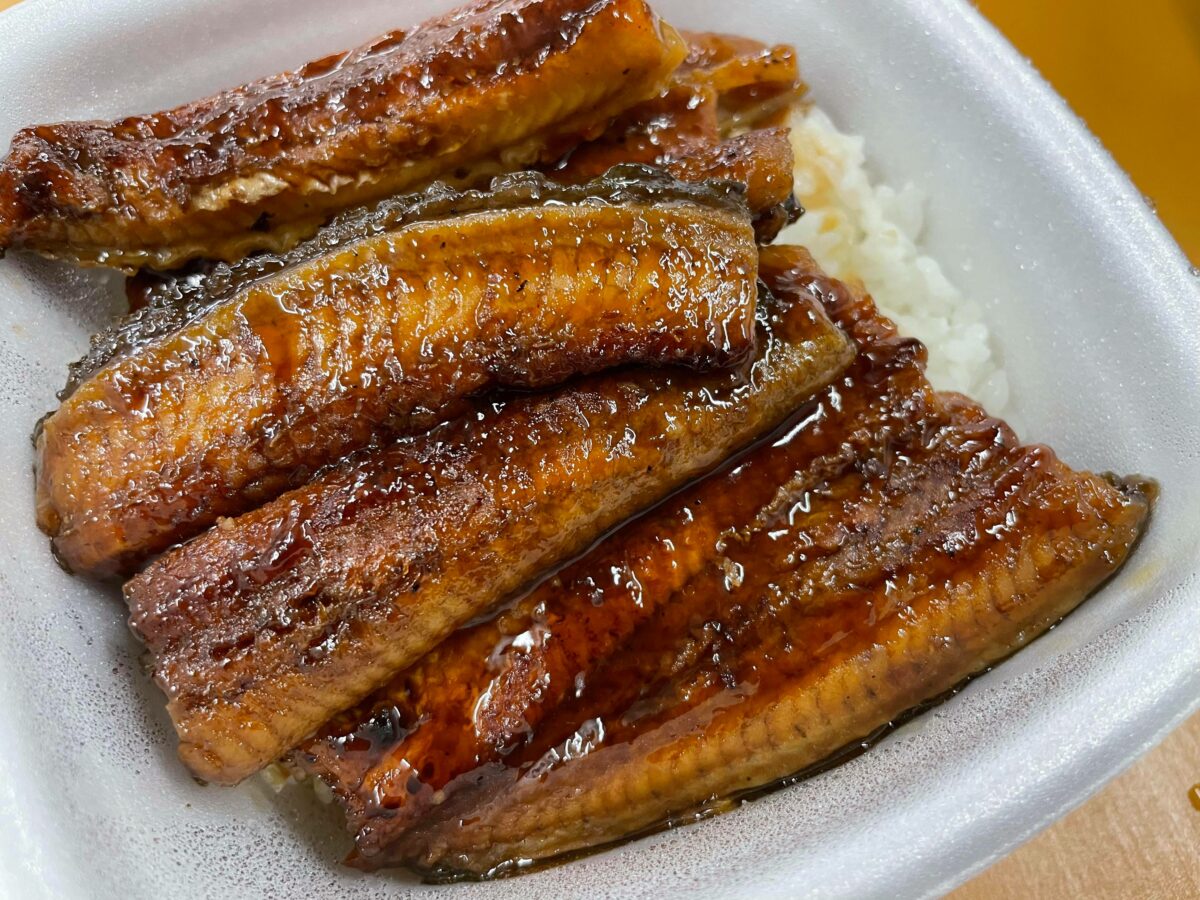 吉野家の鰻重は鰻はもちろんタレまで美味！味は？値段は？実食レポ