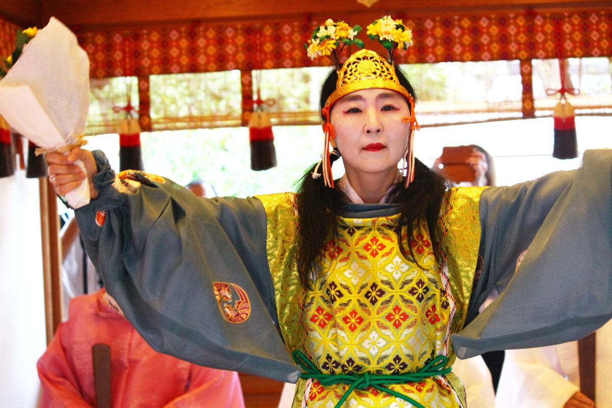 車折神社重陽祭2021速報！菊の節句の京都の祈願祭。舞楽や菊花奉納が見所！