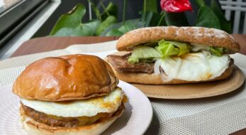 ロッテリアの「和風半熟月見バーガー」2種食べ比べ！買うなら絶対〇〇のほうをお薦め！