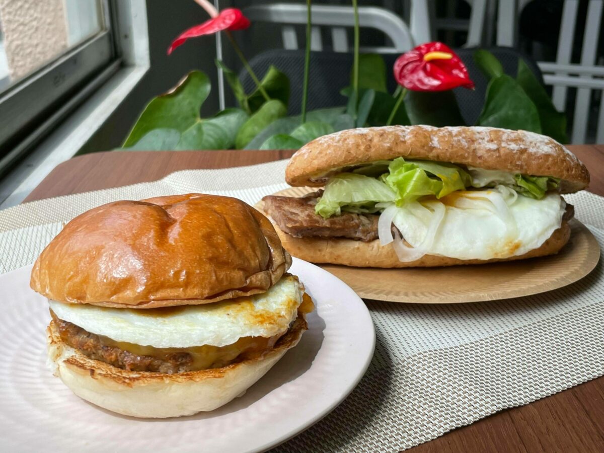 ロッテリアの「和風半熟月見バーガー」2種食べ比べ！買うなら絶対〇〇のほうをお薦め！