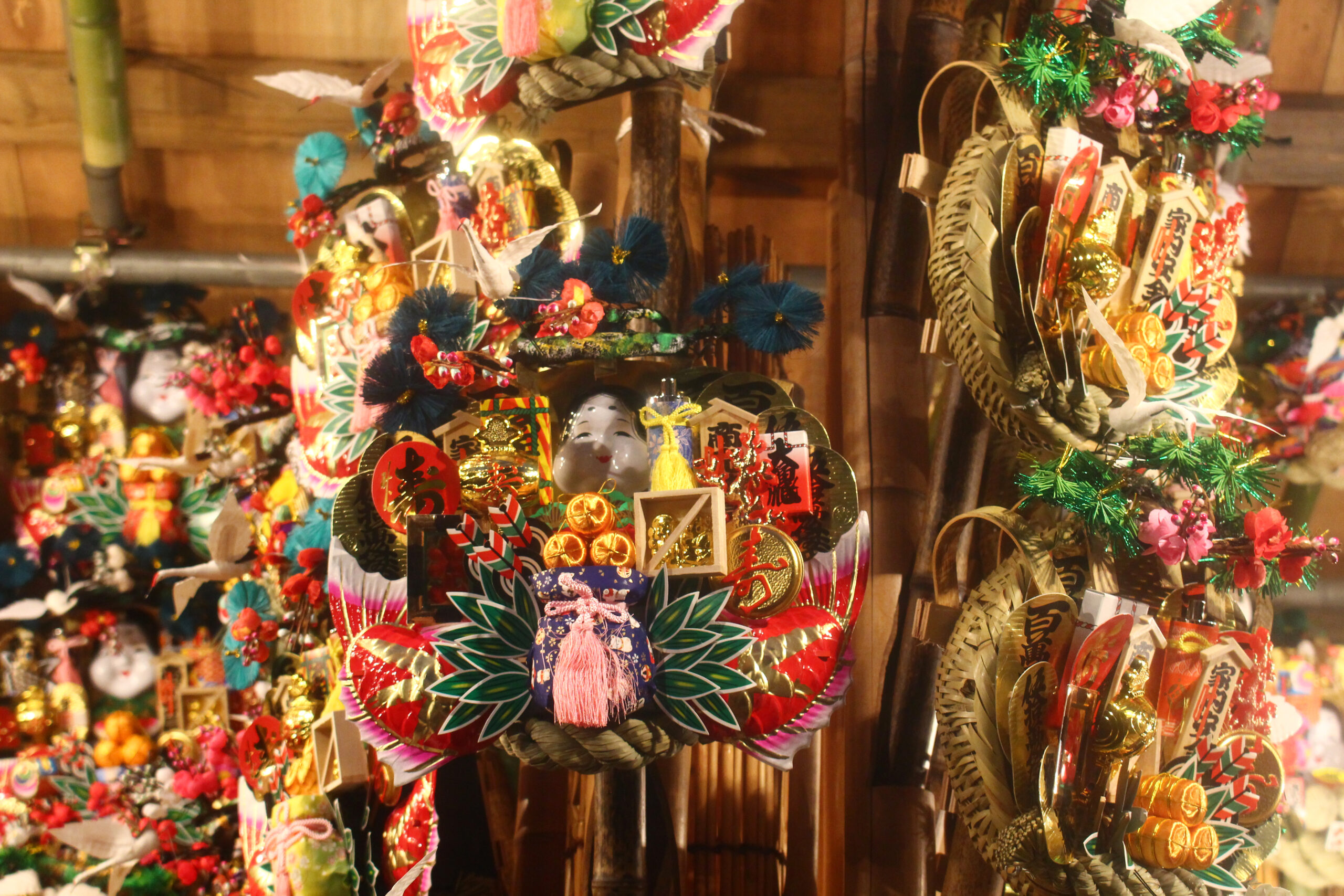 中野・新井天神北野神社、2023年酉の市は？天神様の境内を熊手が彩る中野の秋の風物詩