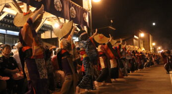 踊りのない2年間～コロナ禍の西馬音内盆踊りと人々が失ったもの・得たもの～