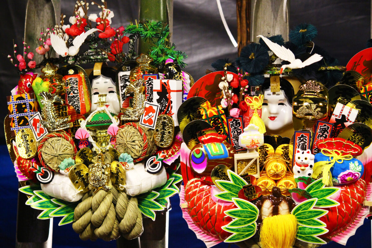 和樂備神社おかめ市2021速報！熊手市、グルメ屋台が境内を飾る蕨の師走の祭り