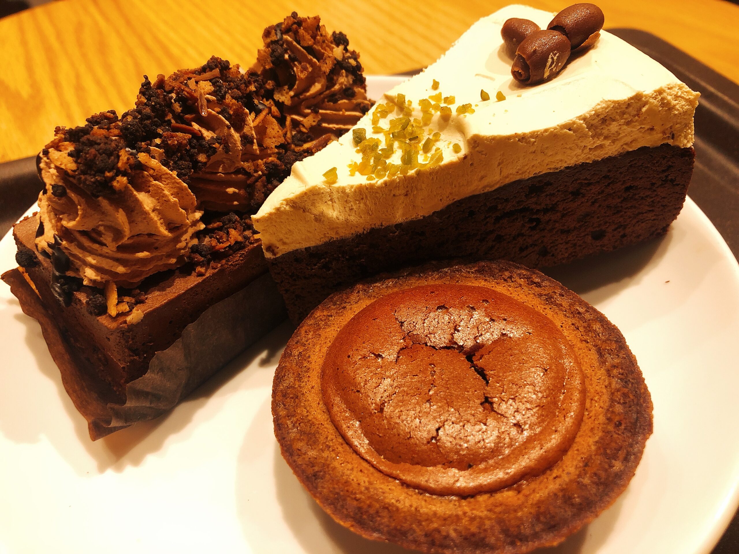 スターバックスの2022年バレンタインフード3選！濃厚さNo.１は！？