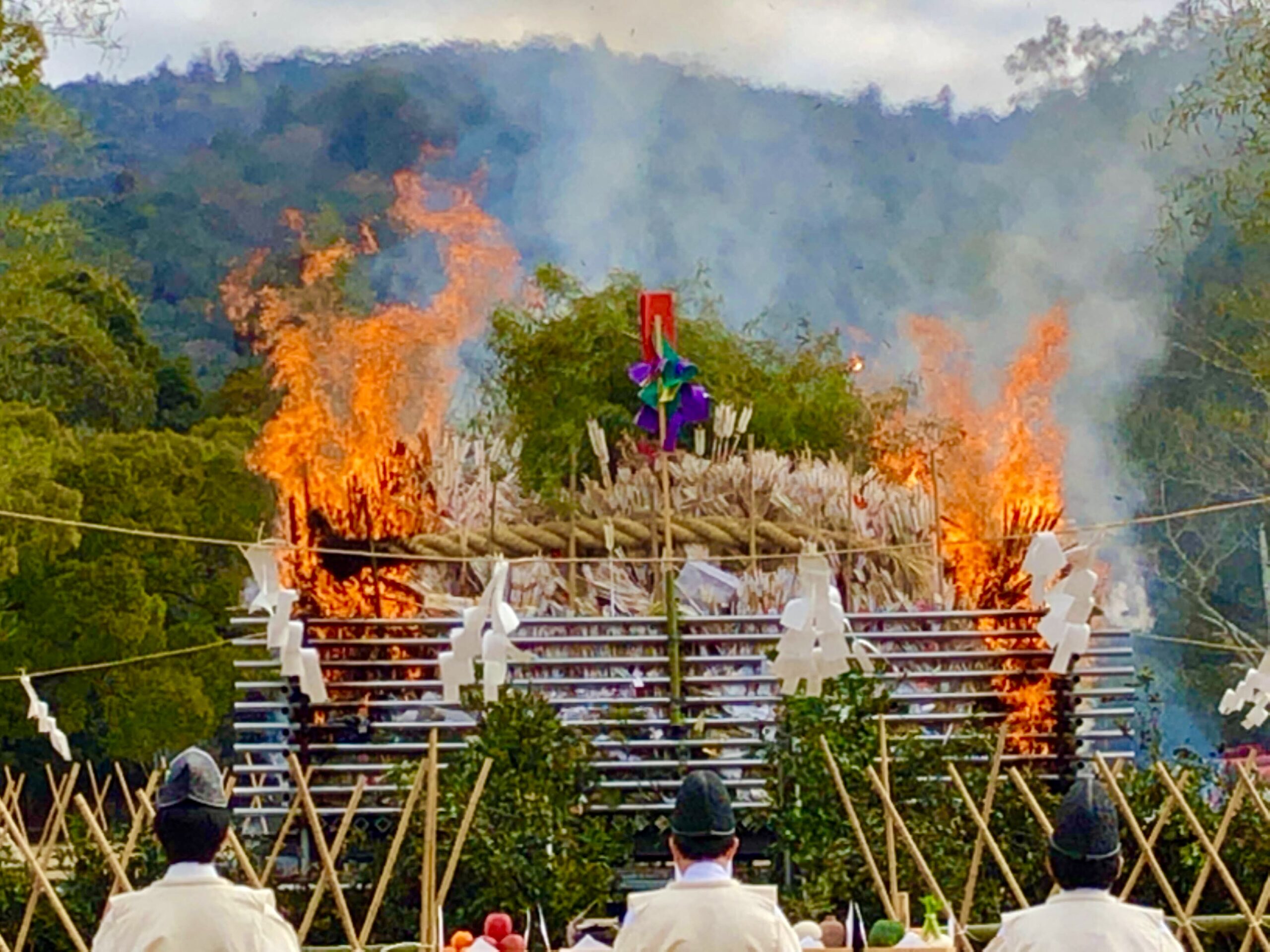 春日大社の大とんど2022！正月飾りのお焚き上げだけじゃない！？もう一つの祭りの目的とは？
