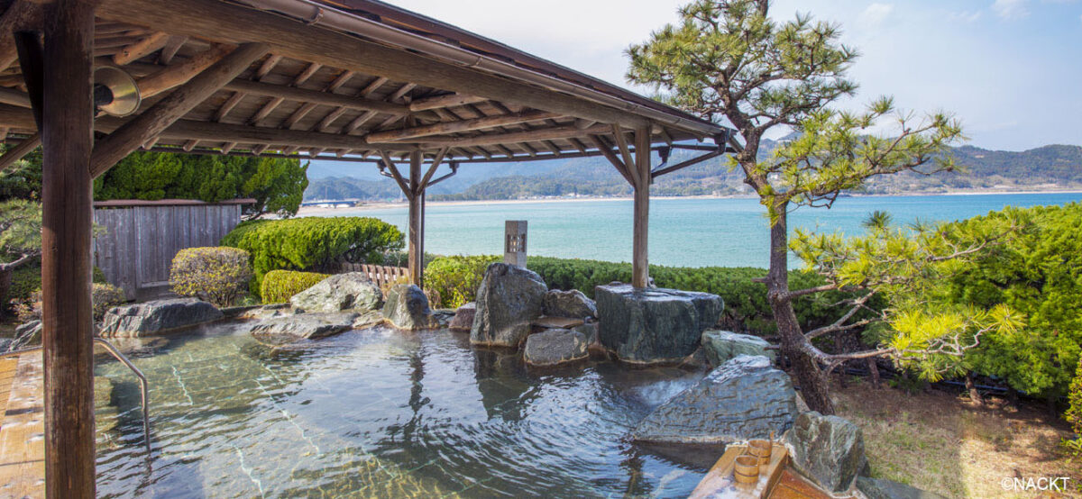 那智勝浦のおすすめ温泉3選！開放感溢れる海で疲れを癒す