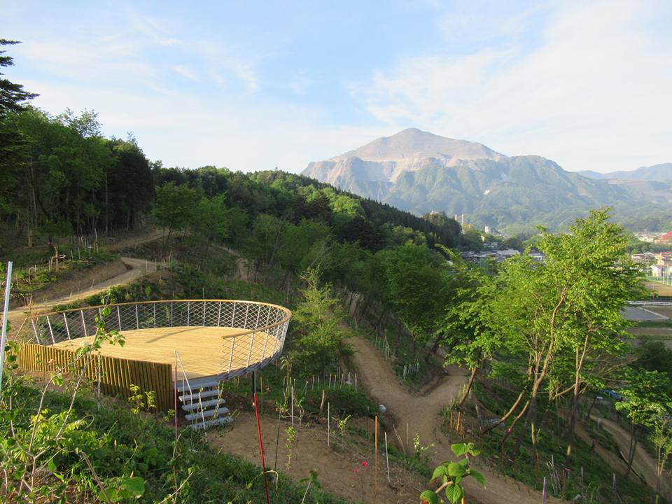 埼玉県横瀬町の愛されスポット。武甲山をのぞむ「花咲山公園」を楽しもう