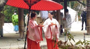 京都・上賀茂神社の桃花神事を速報レポート！伝統的な「ひな流し」で無病息災を祈願